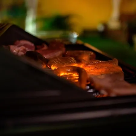 Terraza Cristianos 아로나